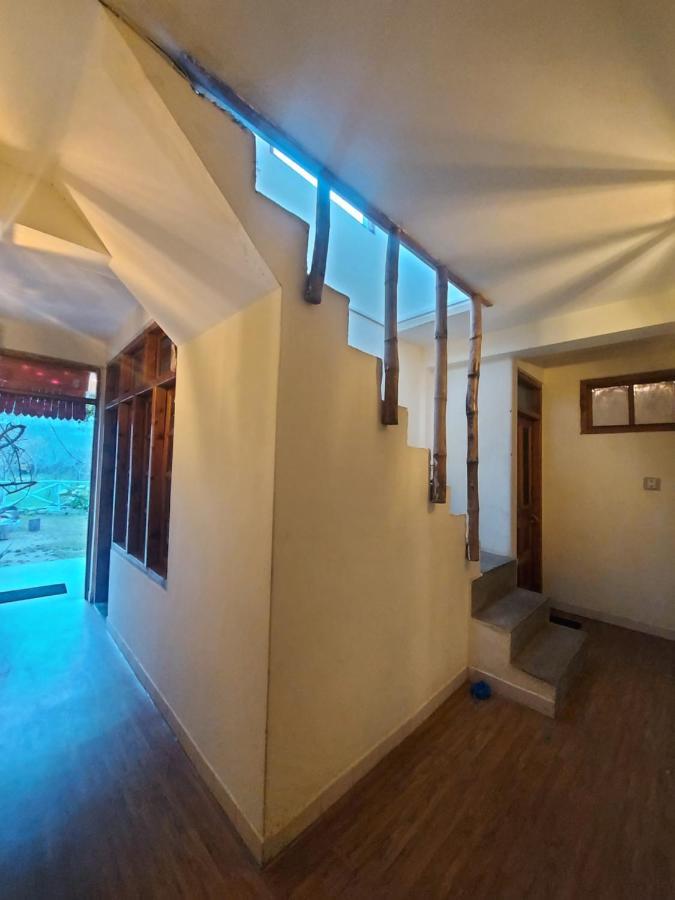 Mars Monkey Hostels Manāli Exterior foto