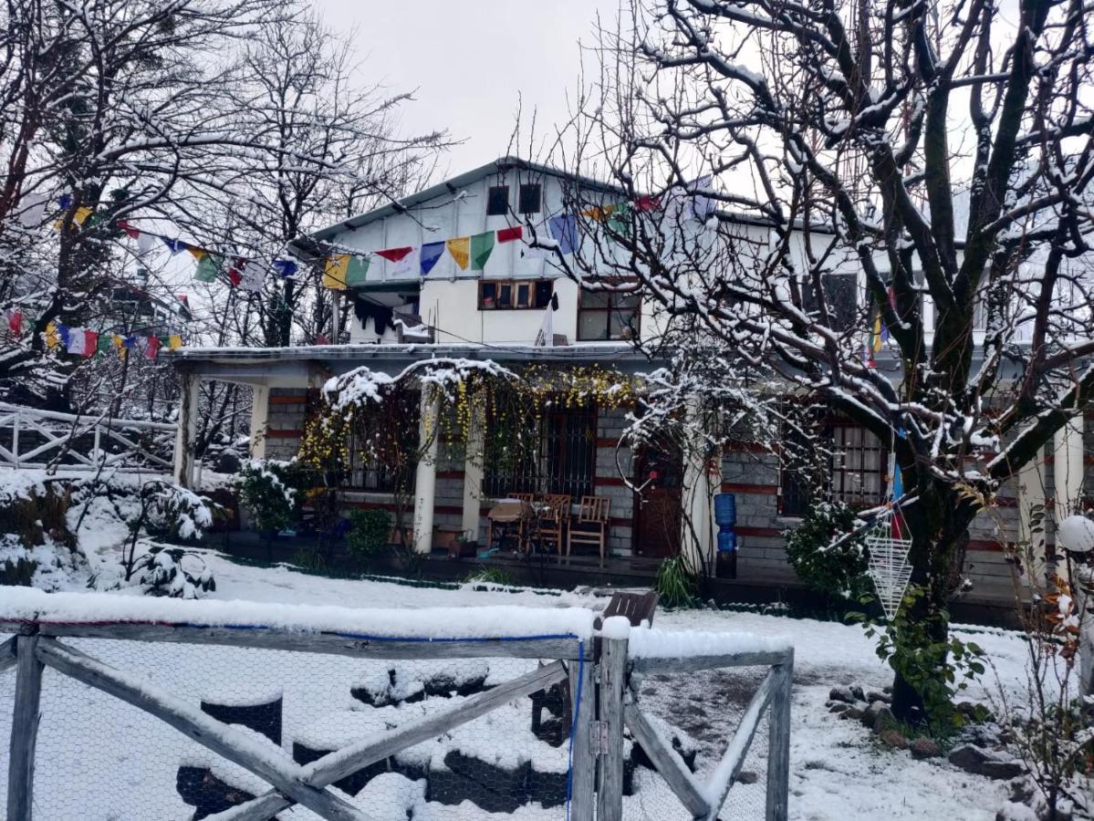 Mars Monkey Hostels Manāli Exterior foto